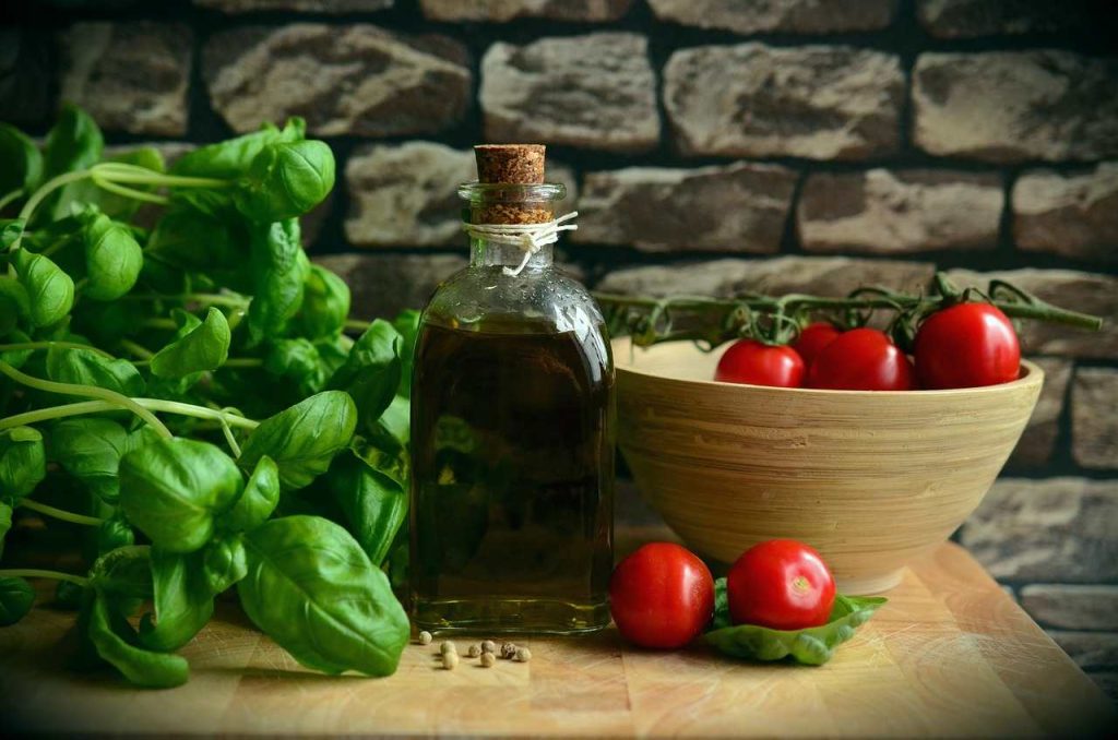 Comment bien conserver l'huile d'olive ? Astuces et conseils –  Huileetoliveenvrac - Le Temps des Oliviers